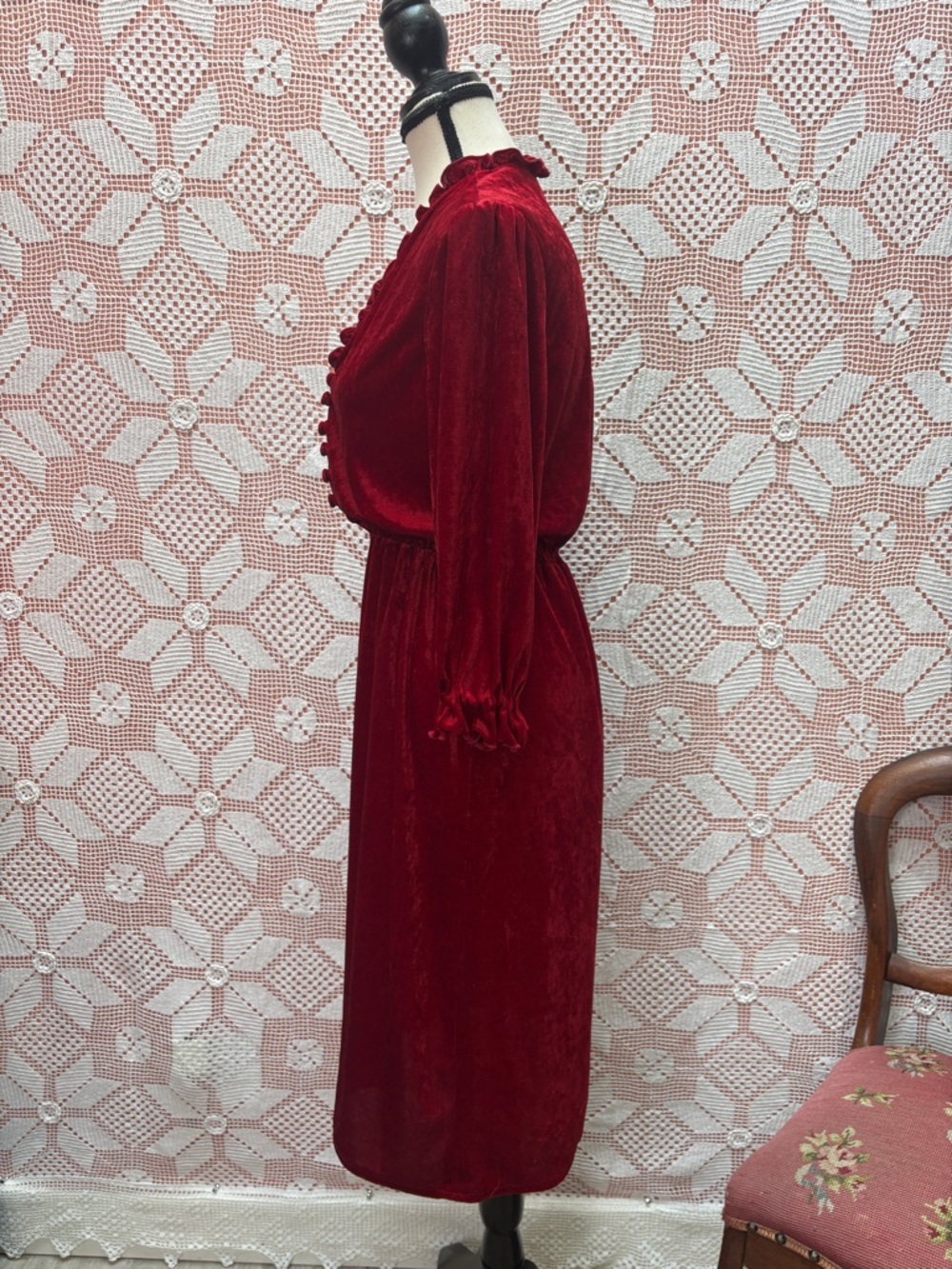 Vintage Red Velvet Dress | Ruffle Button Front Sz M - Picture 7 of 10